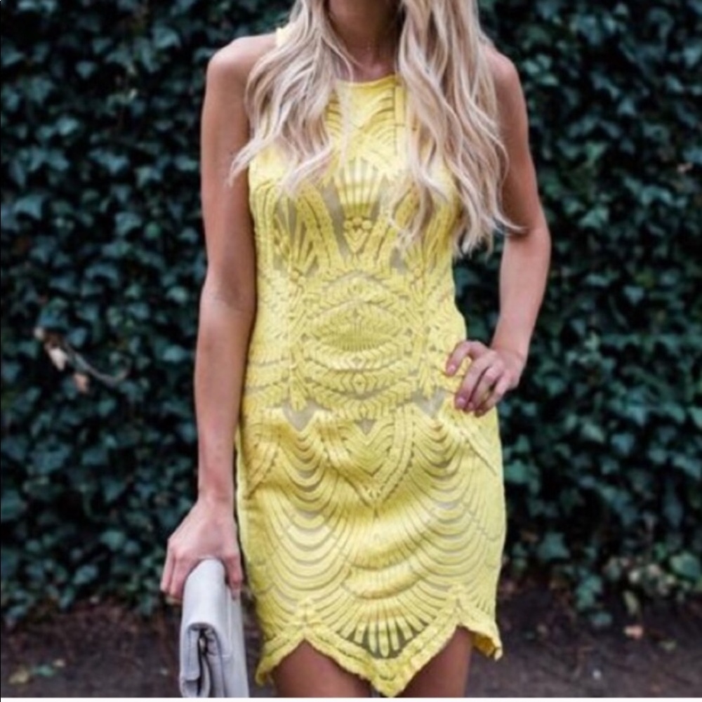 Tea and Cup - yellow dress